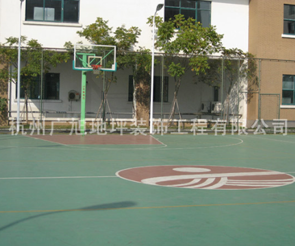 如何維護和保養防靜電地坪